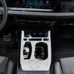 Audi A5 Uyumlu Vites Etrafı Piano Black Konsol Tpu Koruyucu 2025-2026